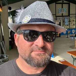 Meet your Posher, Josh